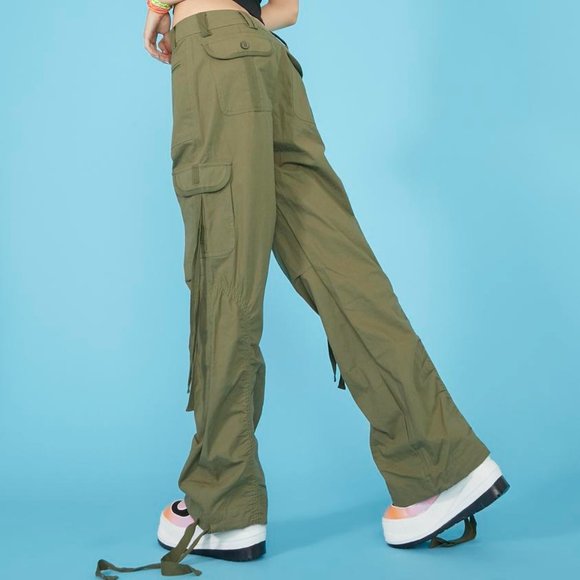 Dollskill/Delia's On My Grind Cargo Pants - Picture 3 of 3